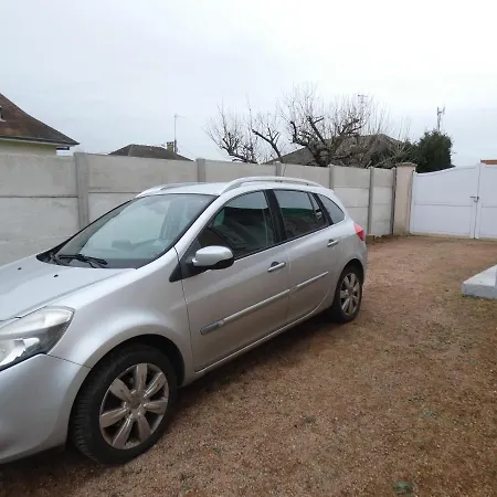 De L Epinette * Commentry